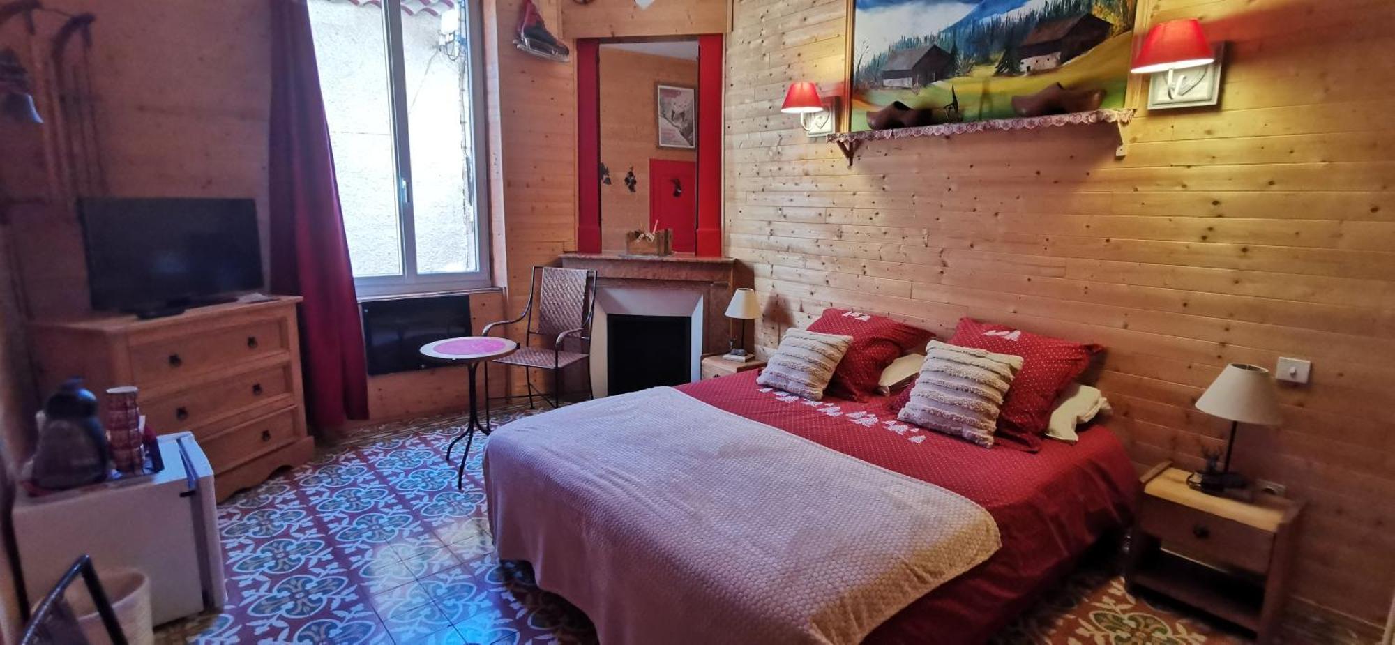 Saint-Saturnin-de-Lucian米莫萨旅馆住宿加早餐旅馆 外观 照片
